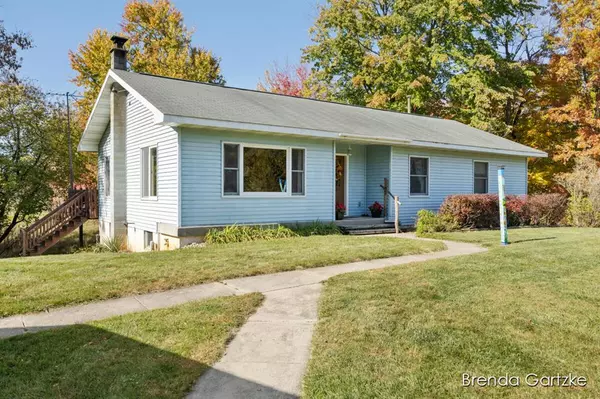 7515 Marble Road, Howard City, MI 49329