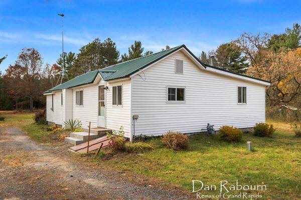 3685 Ross Road, Muskegon, MI 49445