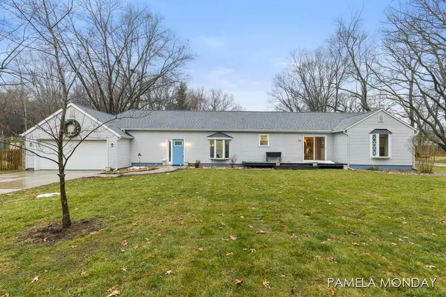 15603 Pruin Street, Spring Lake Twp, MI 49456