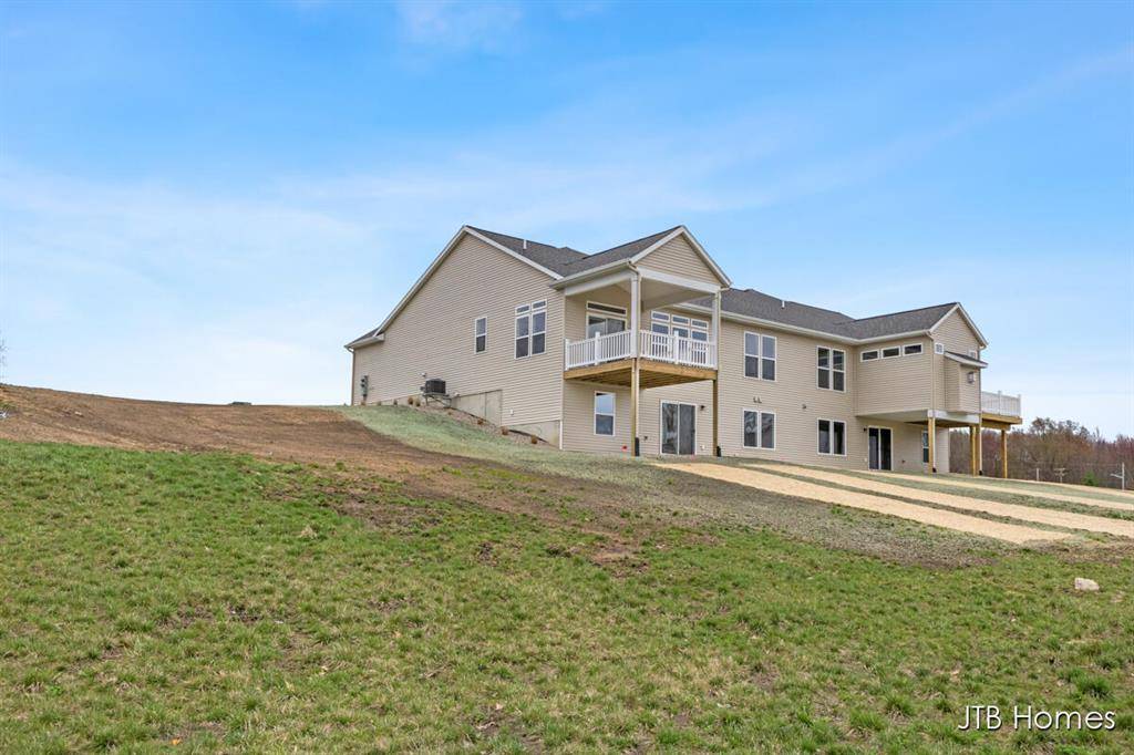 Wyoming, MI 49418,5561 Canal Avenue SW Building: * 65