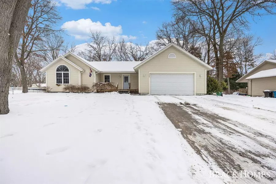 3466 Whispering Woods Drive, Muskegon, MI 49444