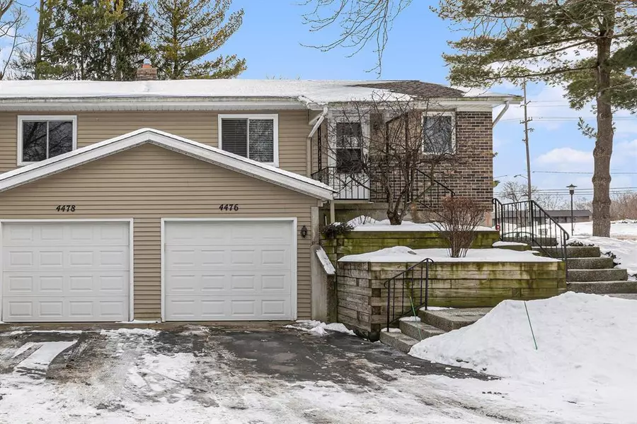4476 N Valley Drive NE, Plainfield Twp, MI 49525