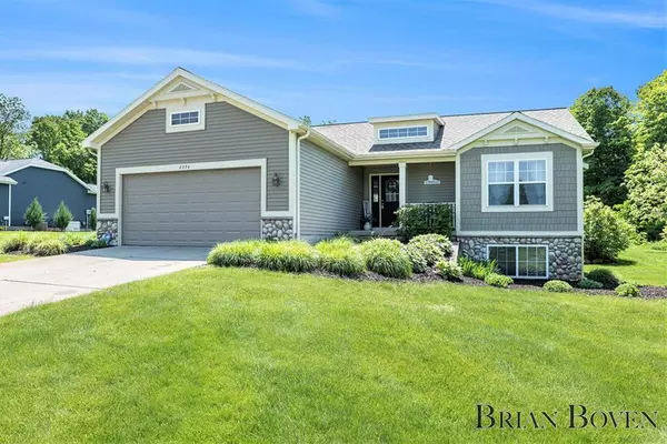 2374 Quarter Horse Drive, Solon Twp, MI 49319