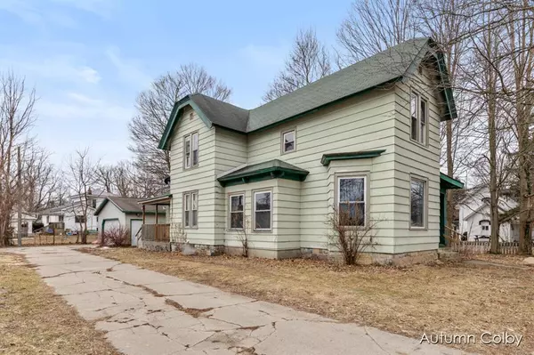 123 W Lincoln Avenue, Ionia, MI 48846