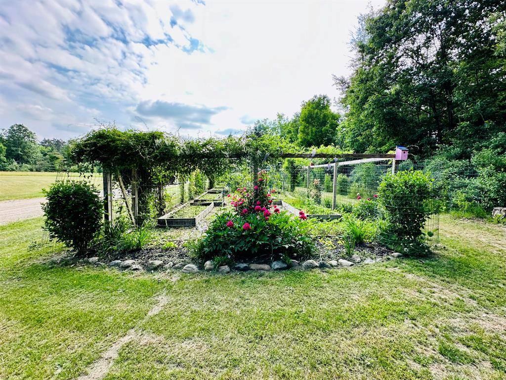 Garfield Twp, MI 49337,8440 S Felch Avenue
