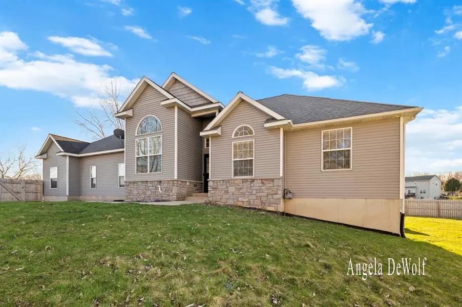 4087 Baldwin Street, Georgetown Twp, MI 49426