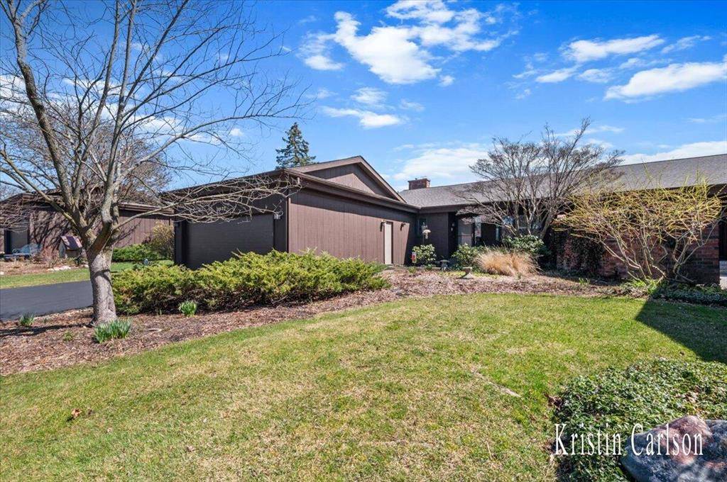 5970 Parview Drive SE 34, Cascade Twp, MI 49546
