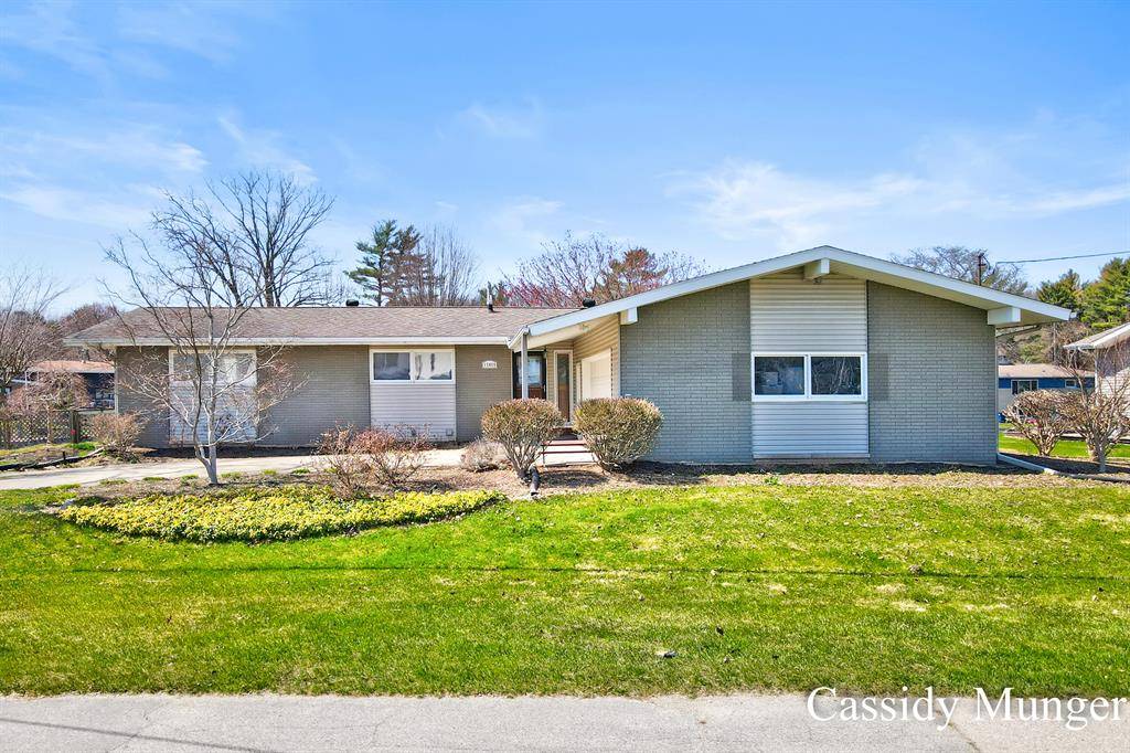 15489 Howard Street, Spring Lake Twp, MI 49456