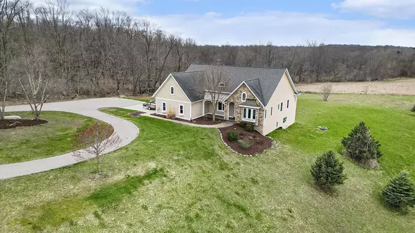 10377 Ivanrest Avenue SW,  Byron Twp,  MI 49315