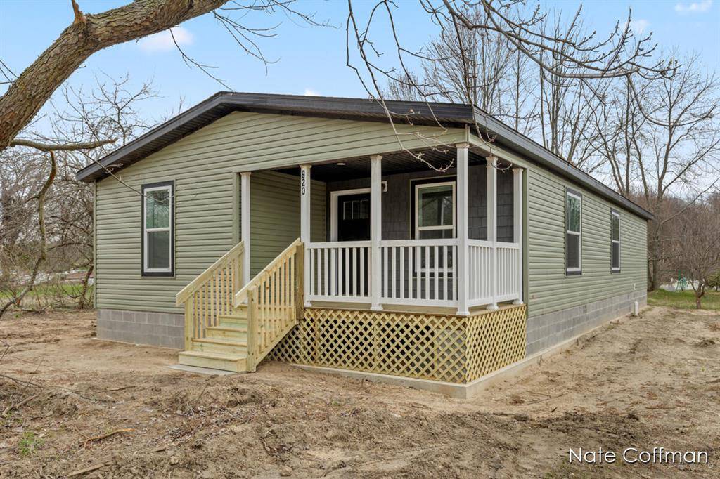 920 S Ravenna Road, Moorland Twp, MI 49451