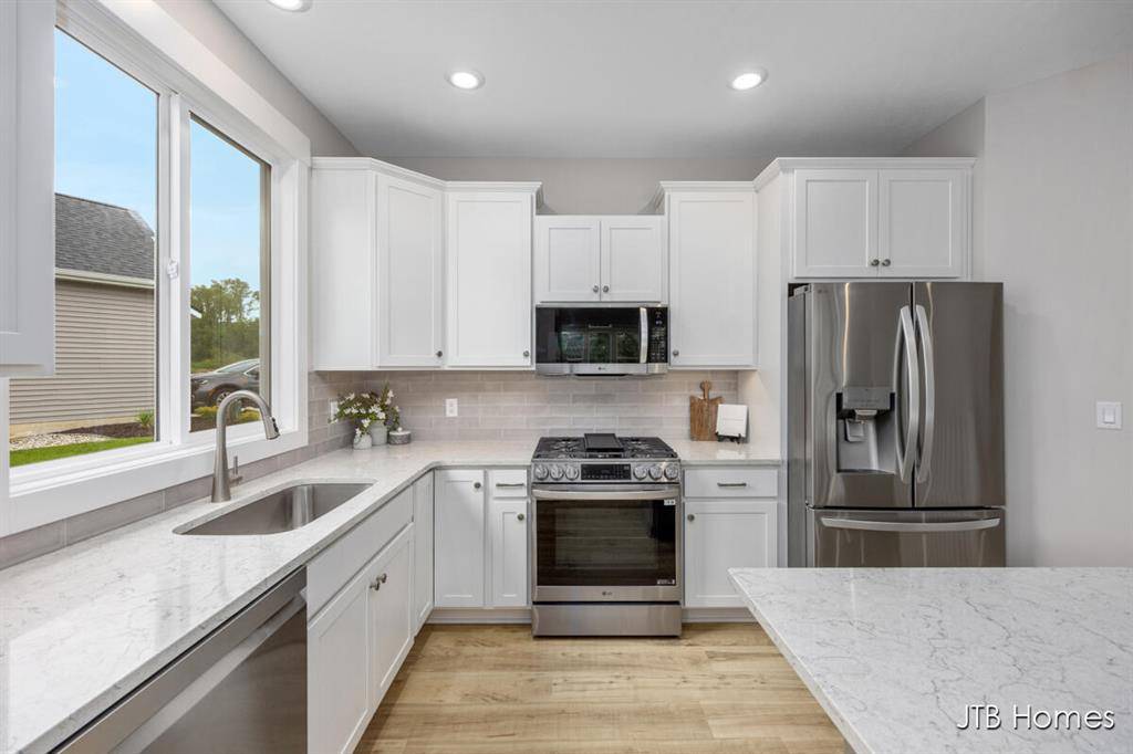 Allendale Twp, MI 49401,7571 Brook Villa Court