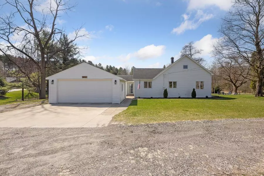 9488 68th Street SE, Caledonia Twp, MI 49302