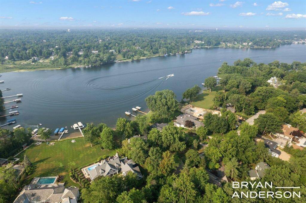 East Grand Rapids, MI 49506,3150 Manhattan Lane SE
