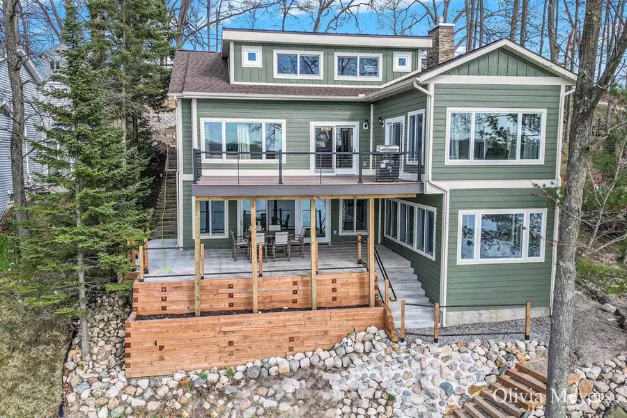 3753 Alden Nash Avenue NE, Grattan Twp, MI 49331