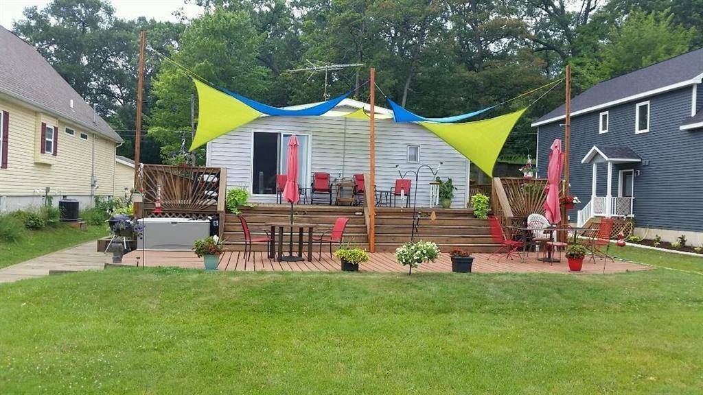 1583 E Clearwater Street, Grant Twp-newaygo, MI 49327