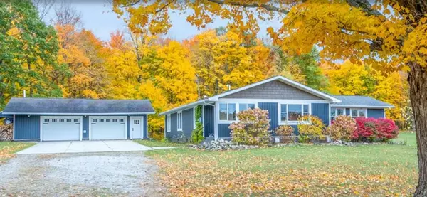 9090 E 32 Road, Haring Twp, MI 49601