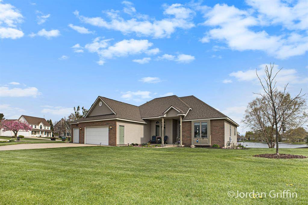 Zeeland Twp, MI 49464,938 Mid Bluff Drive