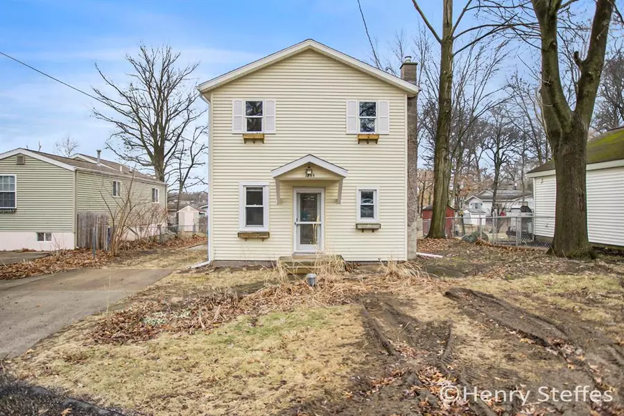 1355 Middle Lane, Emmett Twp, MI 49014