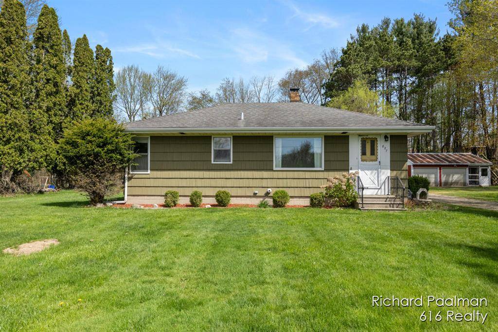 827 12 Mile Road NW,  Sparta Twp,  MI 49345