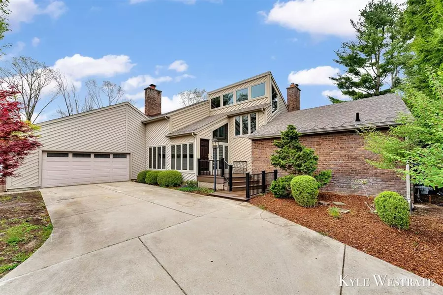 5220 Swallow Avenue, Texas Twp, MI 49009