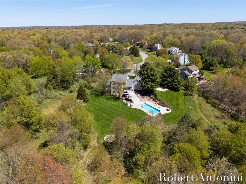 7707 Forest Court NE, Cannon Twp, MI 49341