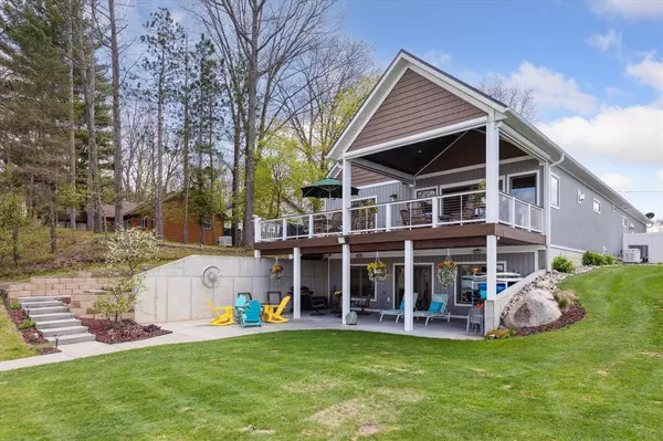 8752 Pike Street, Martiny Twp, MI 49332