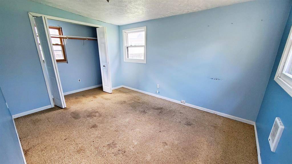 Newaygo, MI 49337,365 Quarterline Street