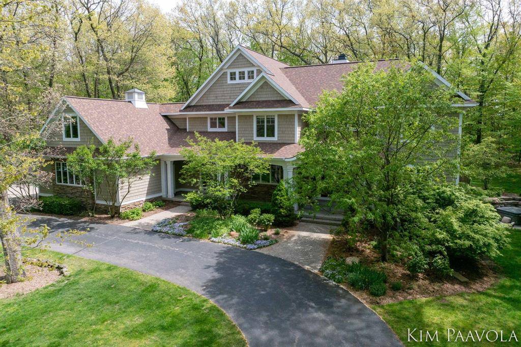 3099 Pickford Drive SE, Cascade Twp, MI 49301