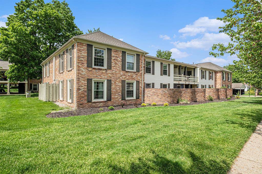 Grand Rapids, MI 49506,2569 Abbington Drive SE Building: 13 126