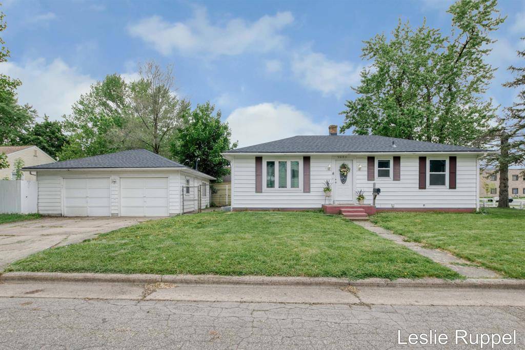 2651 Rockwood Court SW, Wyoming, MI 49519