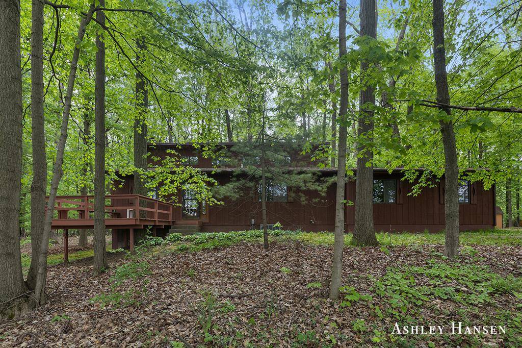 14130 Keller Avenue NE, Spencer Twp, MI 49319