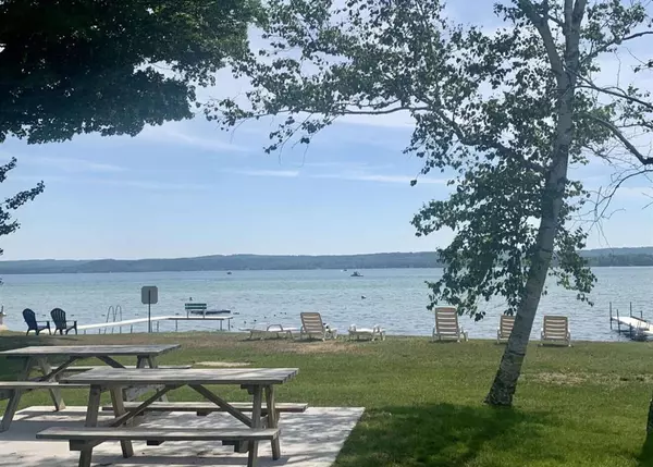 Lot 104 Orchard HillS, Milton Twp, MI 49676