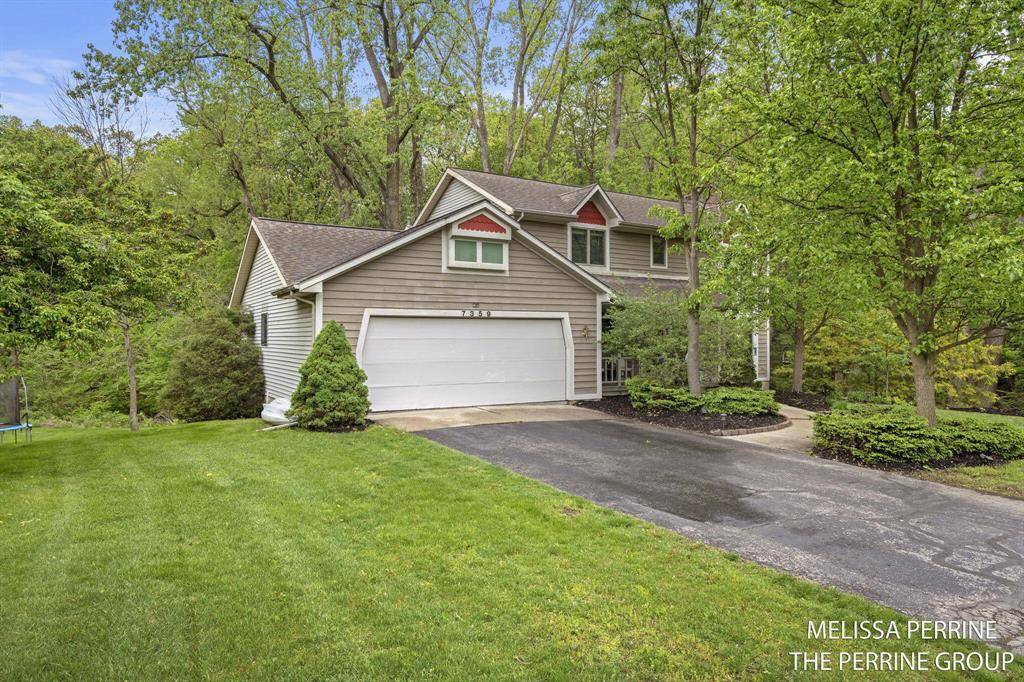 7359 Cascade Woods Drive SE, Cascade Twp, MI 49546