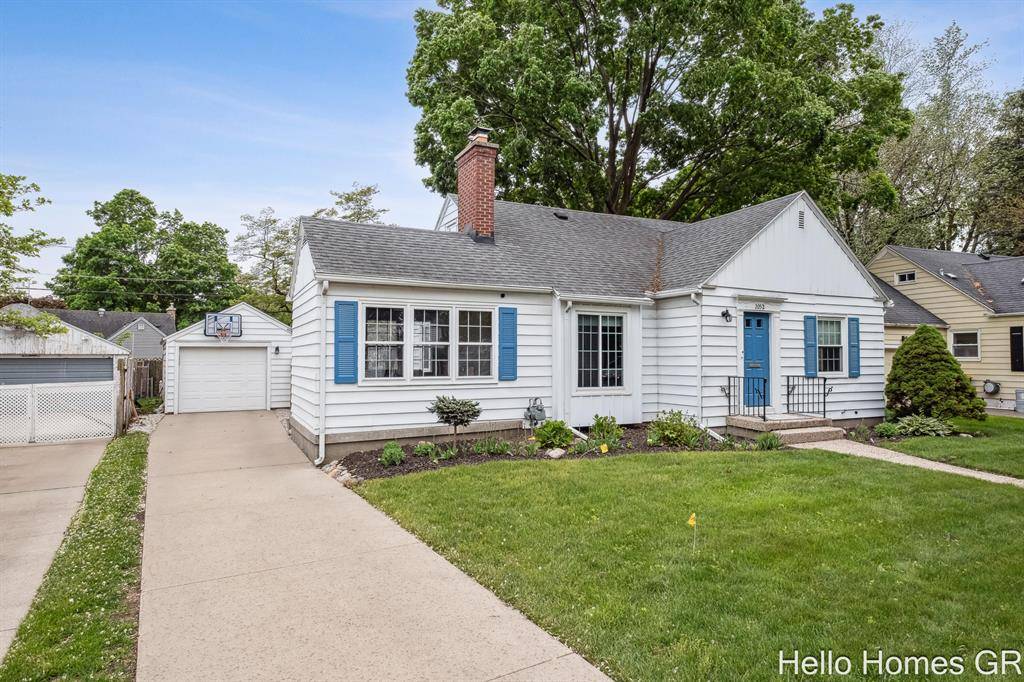 East Grand Rapids, MI 49506,2052 Gorham Drive SE