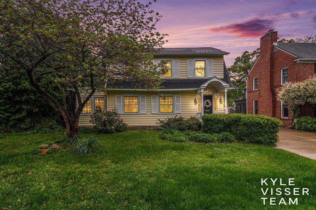 East Grand Rapids, MI 49506,933 Orchard Avenue SE