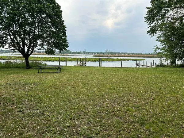 Spring Lake Vlg, MI 49456,V/A W Ann Street 6