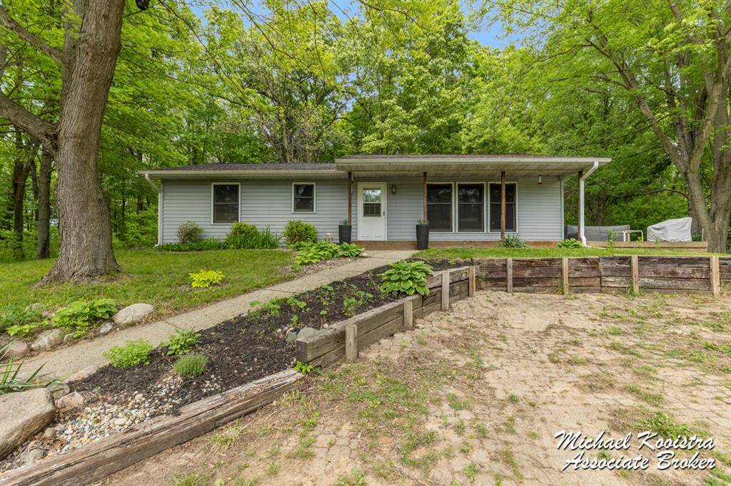 13901 Oberley Drive SE, Lowell Twp, MI 49331