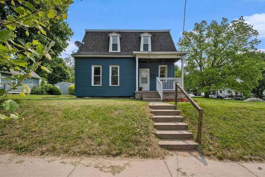 752 College Avenue NE, Grand Rapids, MI 49503
