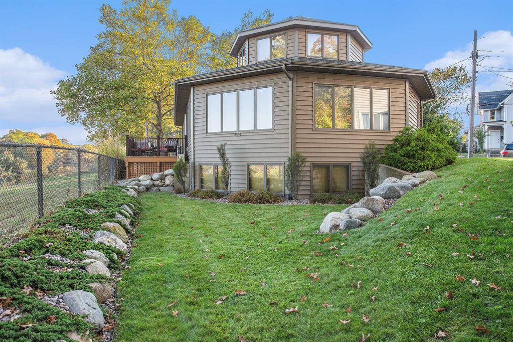 Grand Rapids, MI 49504,226 Sunset Avenue NW