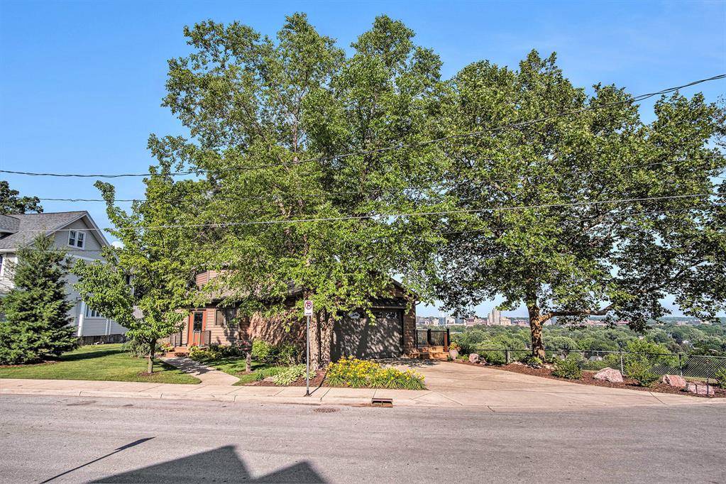 Grand Rapids, MI 49504,226 Sunset Avenue NW