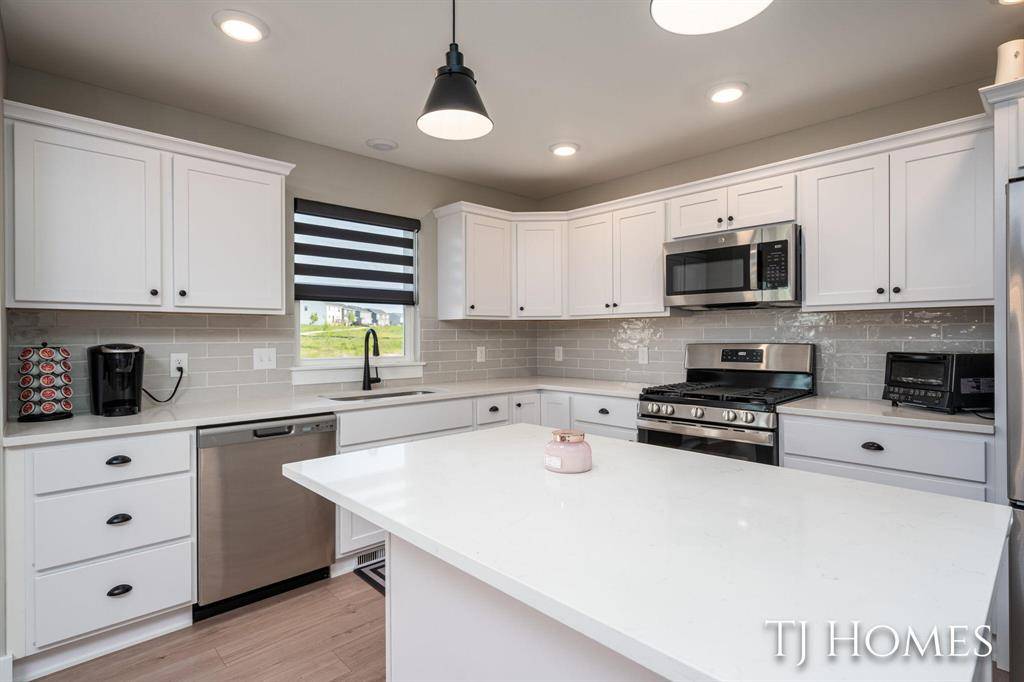 Rockford, MI 49341,623 Elstar Drive NE