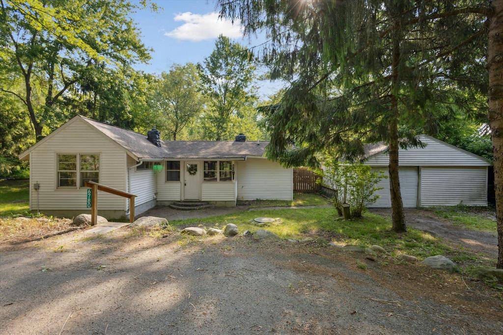 6780 Packer Drive NE, Plainfield Twp, MI 49306