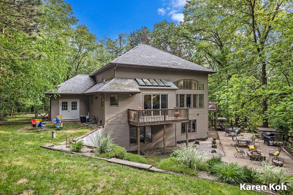 240 Pettis Avenue NE, Ada Twp, MI 49301
