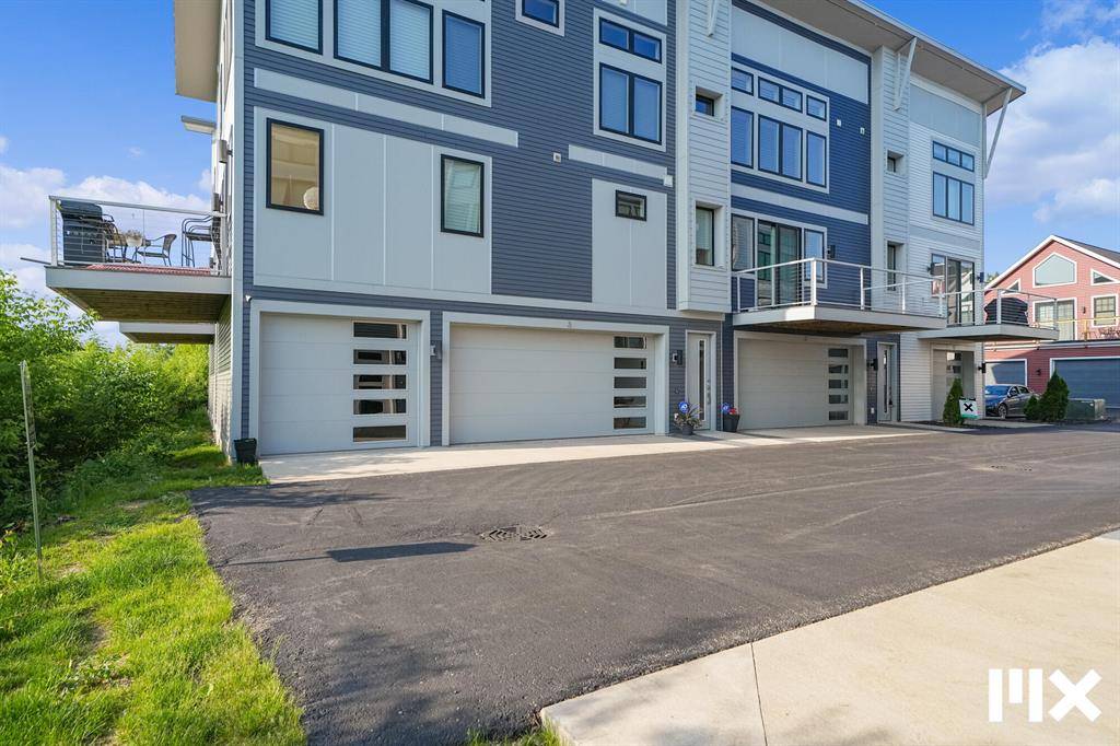 627 Fairview Avenue NE 2, Grand Rapids, MI 49503