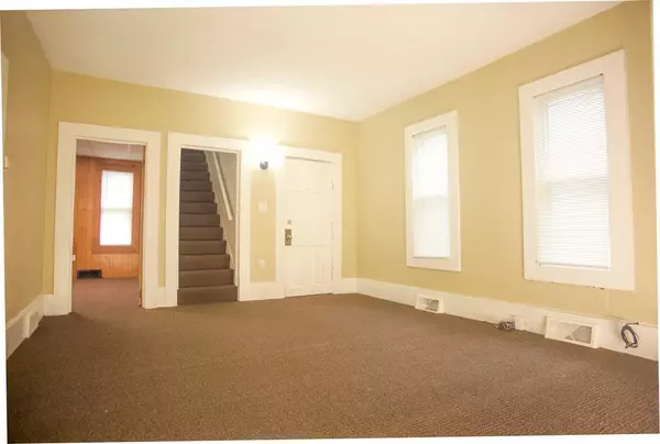 Grand Rapids, MI 49503,121 Houseman Avenue NE