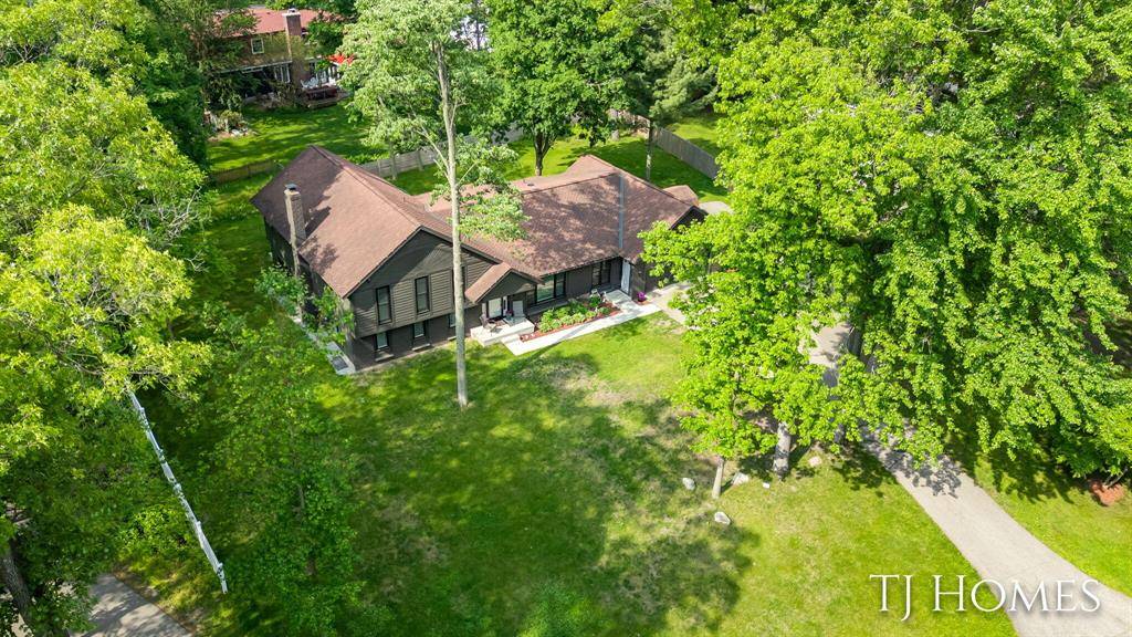 2605 Shadowbrook Drive SE, Cascade Twp, MI 49546