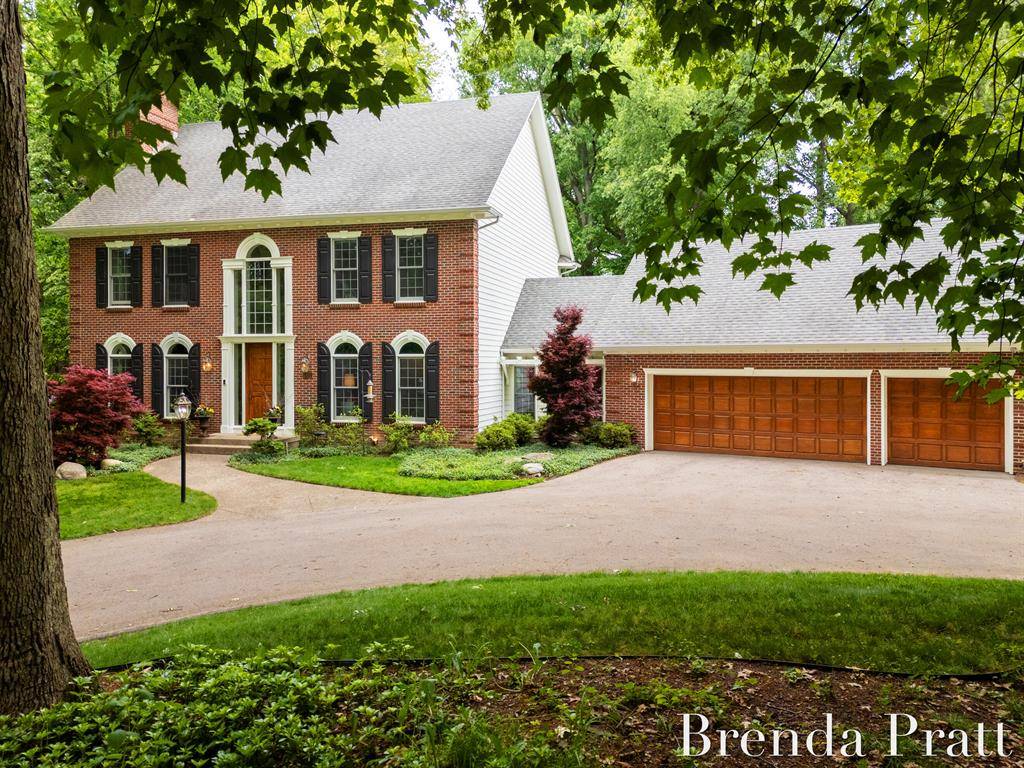 5691 Forest Glen SE, Ada Twp, MI 49301