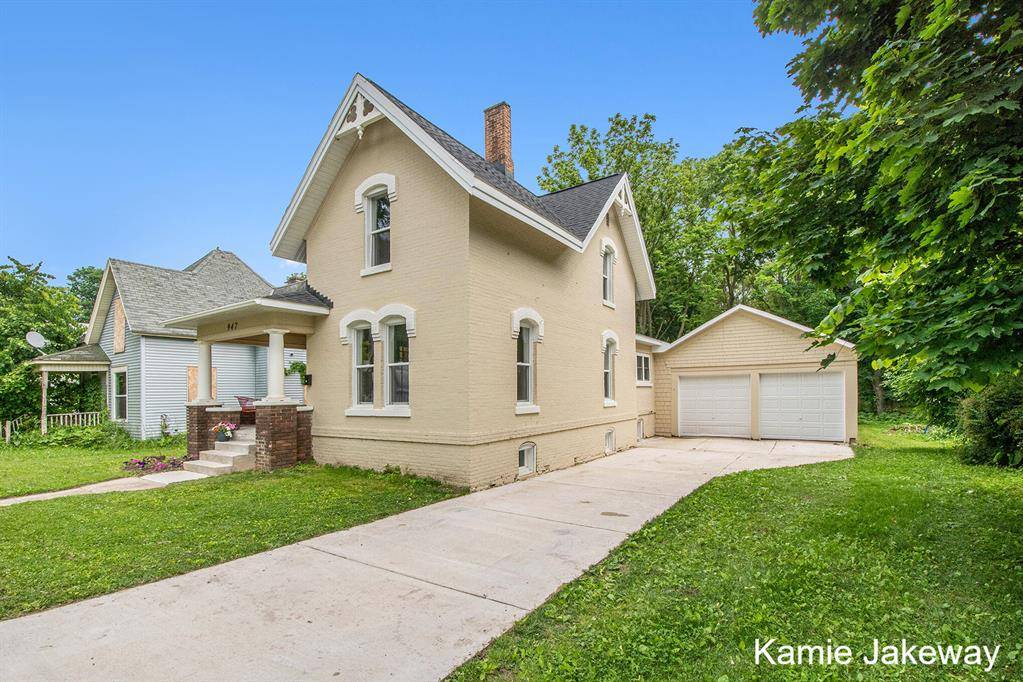 947 W Main Street, Easton Twp, MI 48846