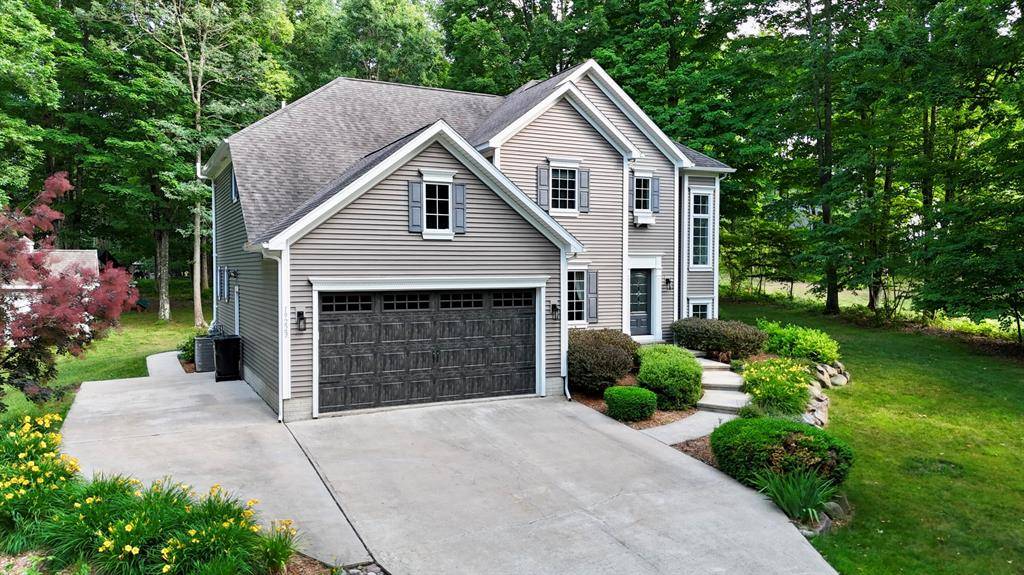 Big Rapids, MI 49307,19223 Fox Glove Circle