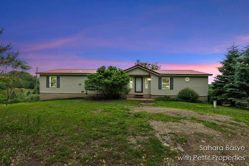 7807 Guy Road, Maple Grove Twp, MI 49073